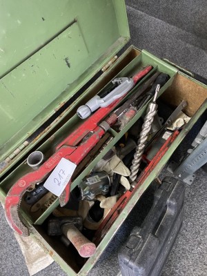 1619 => 1 Metallwerkzeugkiste mit Kleinwerkzeugen