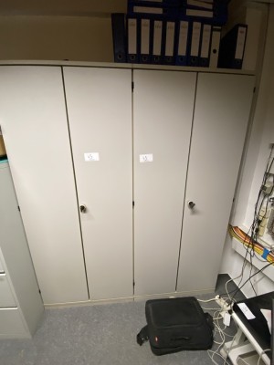 5612.45 =>. 4 Aktenschränke, diverse Ausführungen