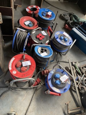 5612.95 =>. 9 Kabeltrommeln, diverse Ausführungen