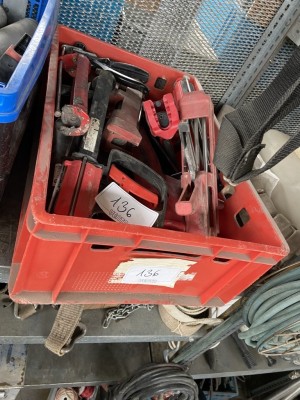 5612.136 =>. 1 Pos. Ausdrückpistolen, diverse Ausführungen