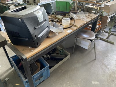 5595.130 => 1 Tisch mit Stuhl
