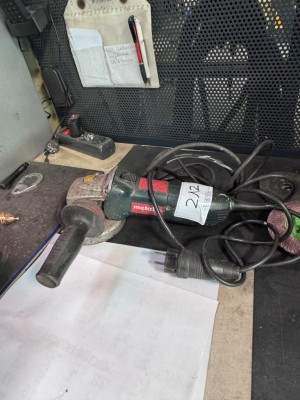5627.212 => 1 Einhandwinkelschleifer Metabo