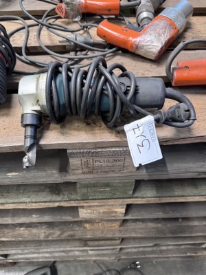 5627.317    =>   1 Blechknabber Makita