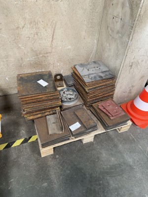 5634.124 => 3 Paletten mit diversen Stahl- und Kunststoffunterlegplatten