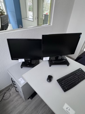Bild 5589.73 => 2 Widescreen-TFT-Monitore