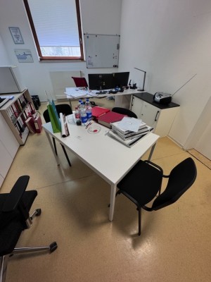 5385.848    =>    1 Tisch mit 4 Stühlen