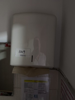 5385.1049    =>    1 Papiertuchspender, wandmontiert