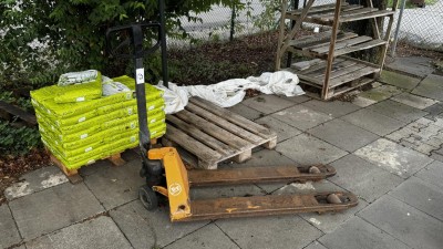 Bild 5690.53 => 1 Gabelhubwagen BT
