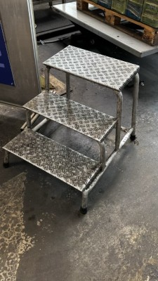 Bild 5590.327 => 1 Alu-Treppe, 4-stufig