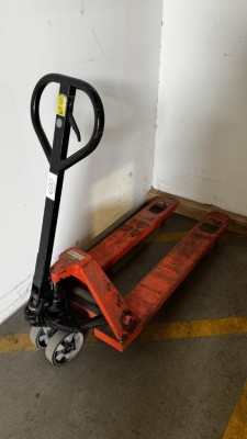 Bild 5590.600 => 1 Gabelhubwagen (defekt)
