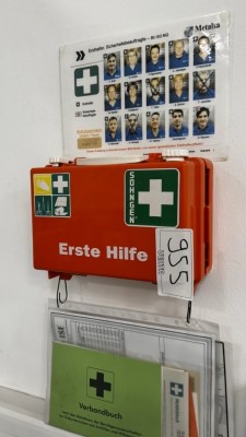 Bild 5590.955 => 1 Erste-Hilfe-Kasten - Abholung nach Freigabe −