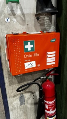Bild 5590.1075 => 1 Erste-Hilfe-Kasten Wero - Abholung nach Freigabe −