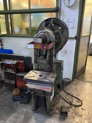 Bild 5590.1278 => 1 Exzenterpresse Eisenwerk Hensel SK15F, Presskraft 15 t