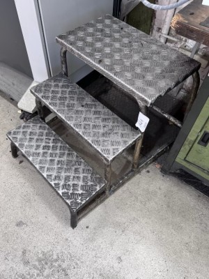 Bild 5590.1421 => 1 Alu-Treppe, 3-stufig