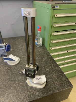 Bild 5590.1570 => 1 Höhenmessgerät Mitutoyo, bis 300 mm