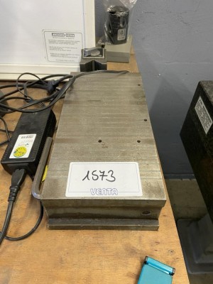 Bild 5590.1573 => 1 Entmagnetisierplatte