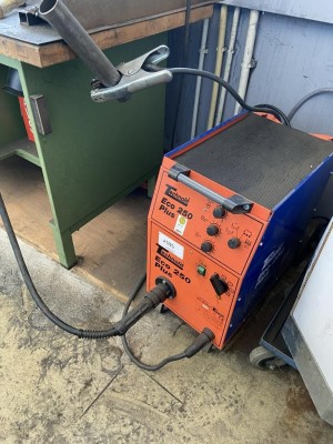 Bild 5590.1585 => 1 Schweißmaschine Technolit Eco 250 plus