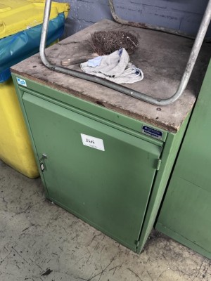 Bild 5590.1616 => 1 Metallwerkzeugschrank, niedrig
