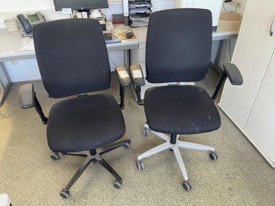 Bild 5590.1645 => 2 Drehstühle mit Armlehnen