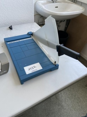 Bild 5590.1652 => 1 Hebelpapierschneider Dahle 403