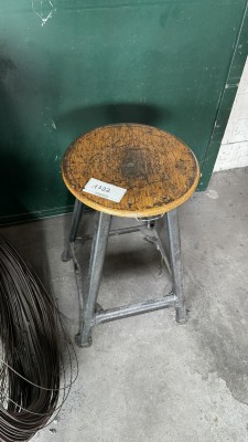 Bild 5590.1722 => 1 Sitzhocker