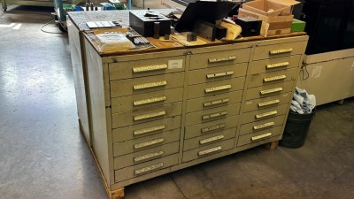 Bild 5590.1770 => 1 Metallwerkzeugschubladenschrank, 24-zugig