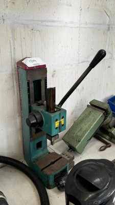 Bild 5590.1804 => 1 Kniehebelpresse