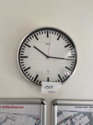 Bild 5590.1969 => 1 Funkwanduhr