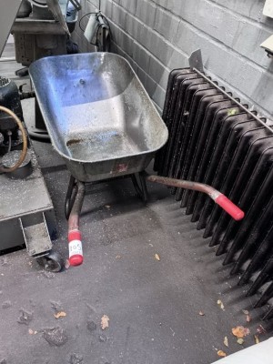 Bild 5646.105 => 1 Schubkarre