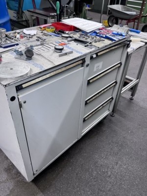 Bild 5646.111 => 1 Metallwerkzeugschrank, fahrbar