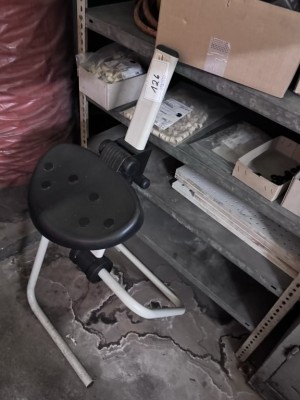 Bild 5646.126 => 1 Arbeitshocker