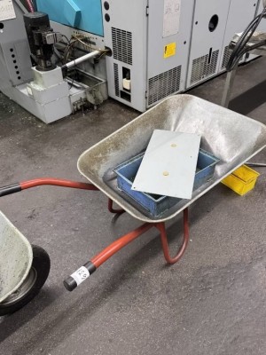 Bild 5646.129 => 1 Schubkarre