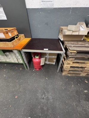 Bild 5646.189 => 1 Tisch aus Alu-Profilen