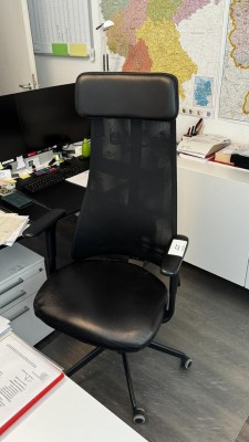 Bild 5710.55 => 1 Drehstuhl mit Armlehnen