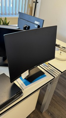 Bild 5710.100 => 1 Widescreen-curved-TFT-Monitor Philips, 27 Zoll