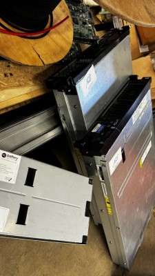 Bild 5710.128 => 1 Pos. ausrangierte Server (ohne Festplatten)