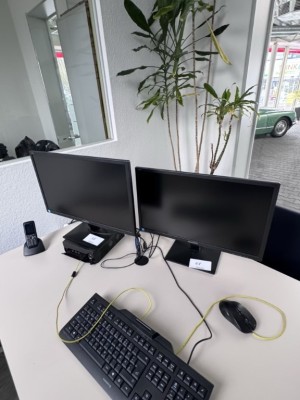 Bild 5589.58 => 2 Widescreen-TFT-Monitore Hannspree