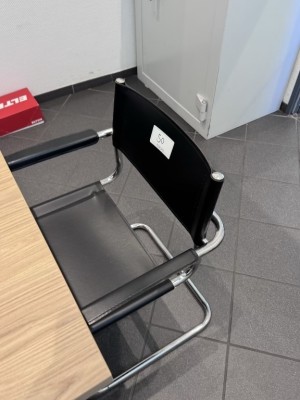5646.50 => 5 Besucherstühle