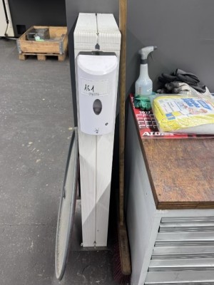 Bild 5646.161 => 1 Handhygienespender mit Standfuß