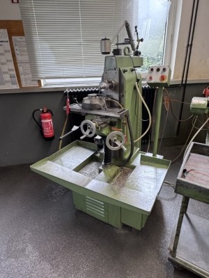 5646.327 => 1 Fräsmaschine Hermle H2