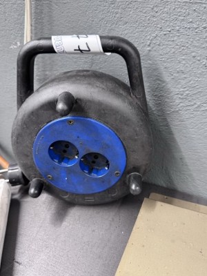 Bild 5646.77 => 1 Kabeltrommel
