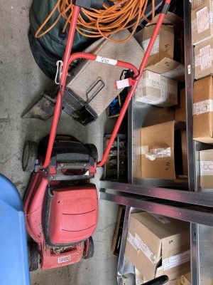 Bild 5646.240 => 1 Elektrorasenmäher Sabo