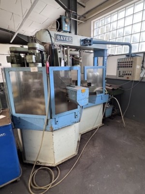 5646.272 => 1 7-Stationen-Bearbeitungsmaschine Bayer zum Entgraten,