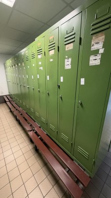 5590.1149 => 1 Pos. Spinde Dick, 20 Stück, 4-türig