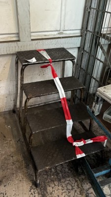 Bild 5590.338 => 1 Alu-Treppe, 4-stufig